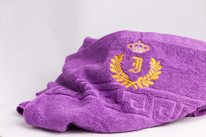 Prosop brodat cu monogramă